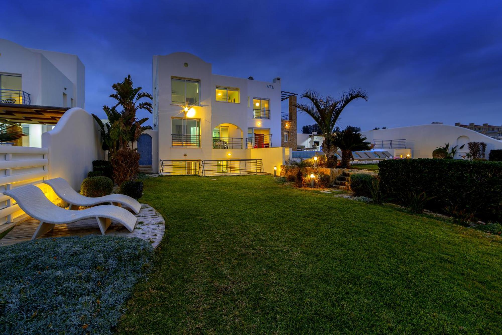 Blue Coral Beach Villas Three Exclusive Villas - Poseidon - Nautilus - Oceanos - And - Baby Coral Bungalow コーラル・ベイ エクステリア 写真