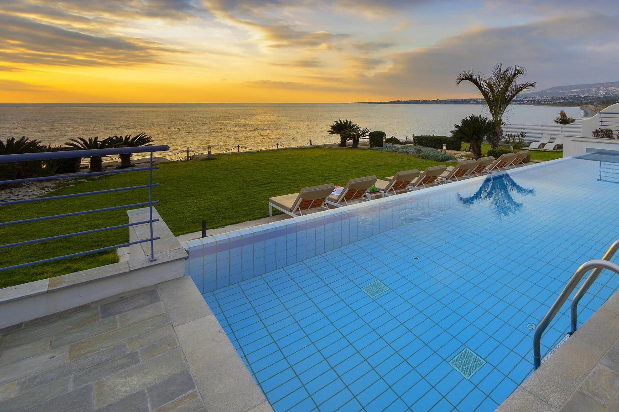 Blue Coral Beach Villas Three Exclusive Villas - Poseidon - Nautilus - Oceanos - And - Baby Coral Bungalow コーラル・ベイ エクステリア 写真