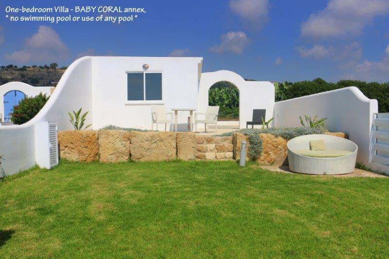 Blue Coral Beach Villas Three Exclusive Villas - Poseidon - Nautilus - Oceanos - And - Baby Coral Bungalow コーラル・ベイ エクステリア 写真